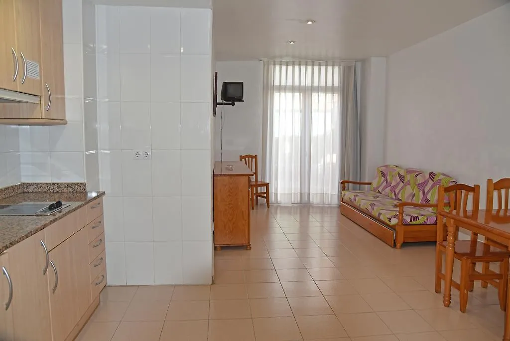 Apartamentos AR Enjoy Dosjoimi Lloret de Mar