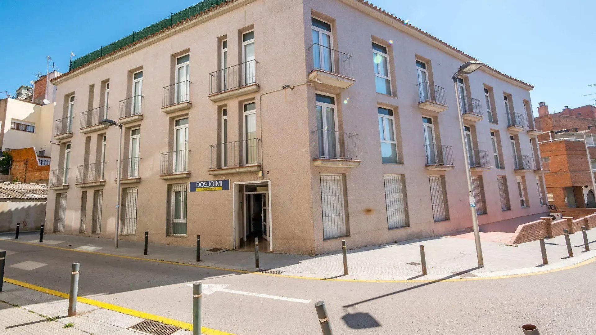 Apartamentos AR Enjoy Dosjoimi Lloret de Mar