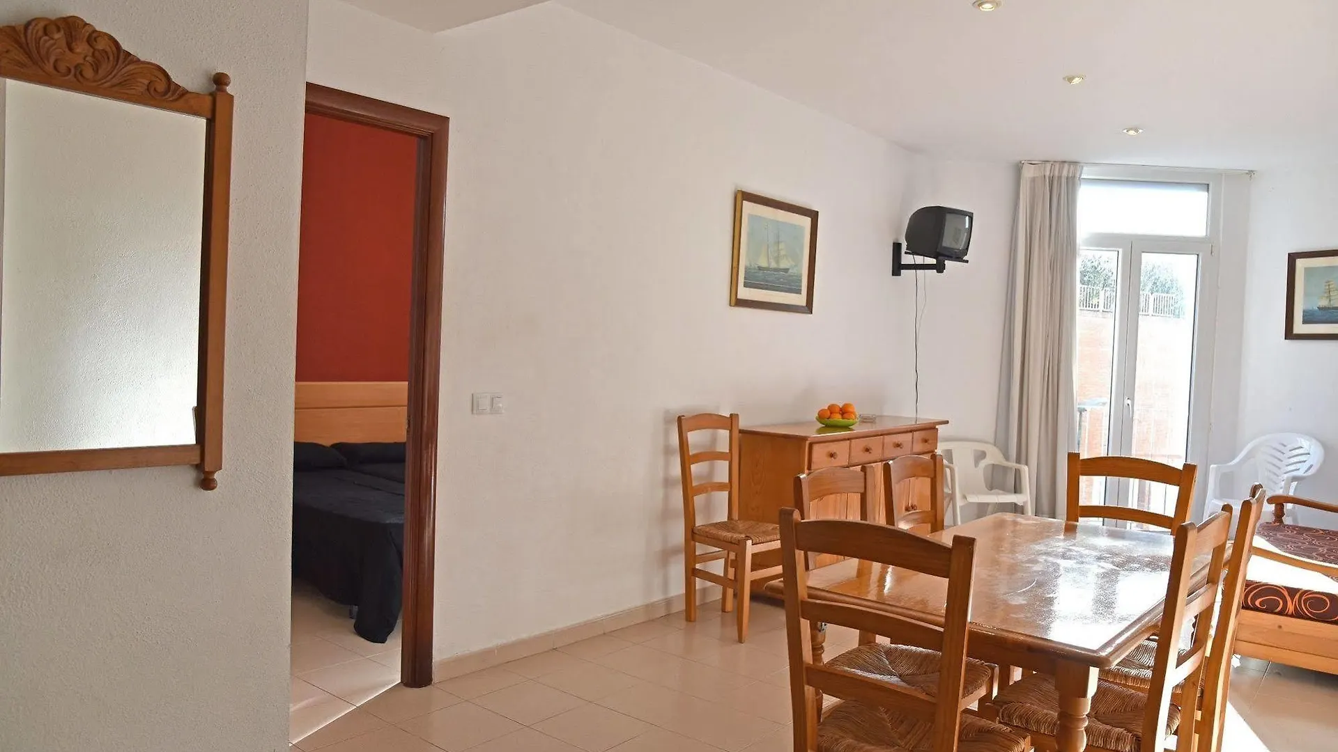 Apartamentos AR Enjoy Dosjoimi Lloret de Mar