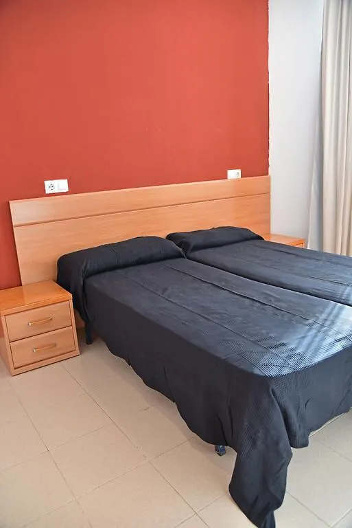 Apartamentos Ar Dosjoimi 료렛 드 마르 아파트