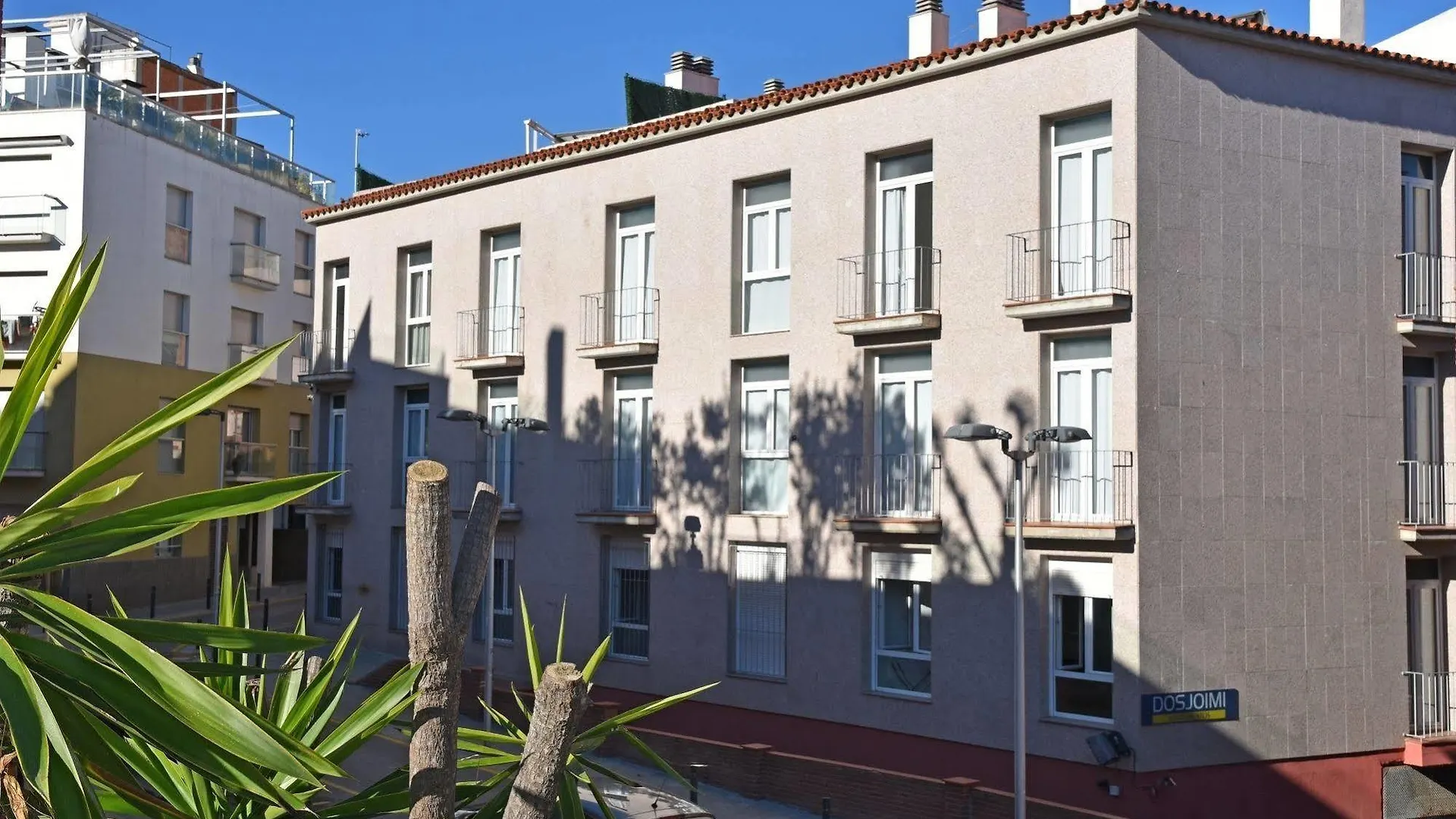 Apartamentos Ar Dosjoimi 료렛 드 마르 0*,  스페인